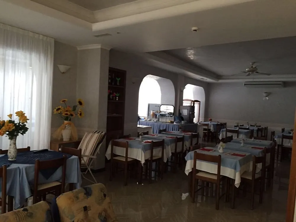 Hotel Arno Misano Adriatico Italien