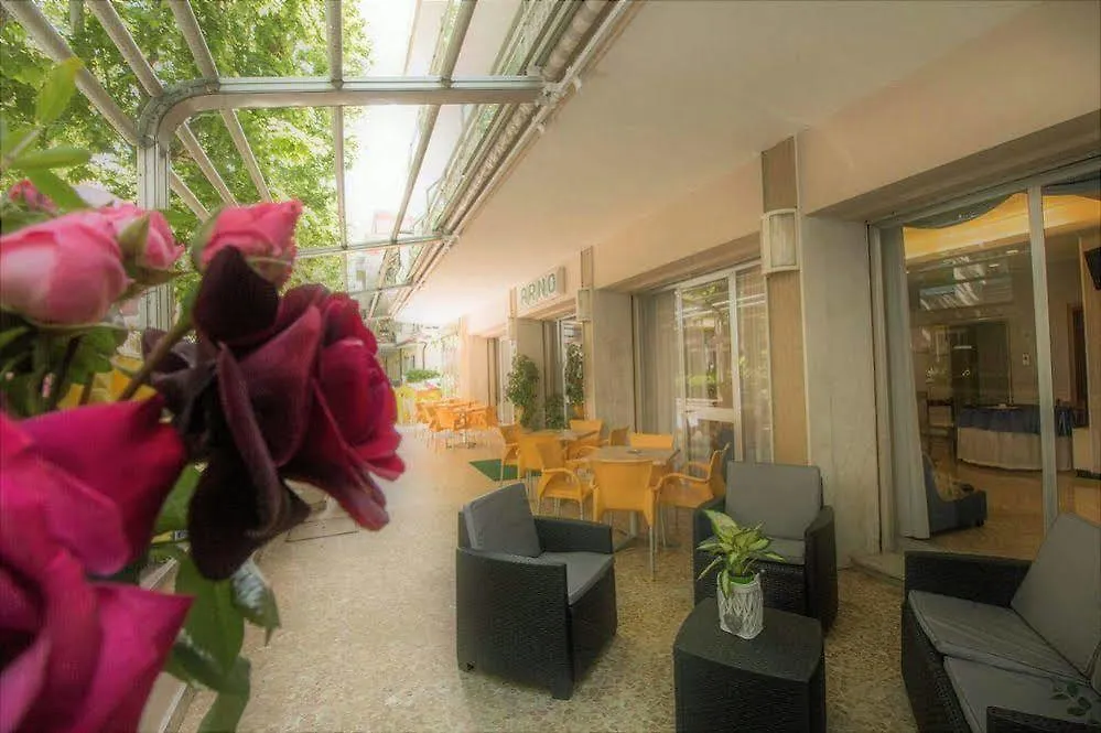 Hotel Arno Misano Adriatico Italien